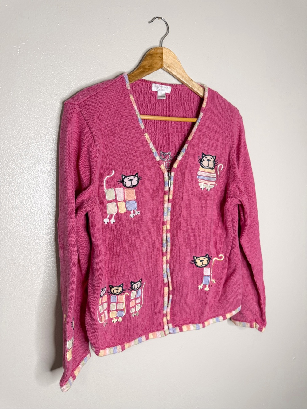 Vintage Cat Embroidered Full Zip Cardigan Pink Sweater - Picture 2 of 9